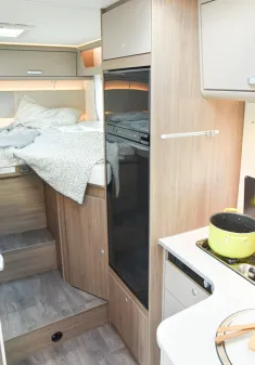 Bild 16 Carado T448 pro+ *Hubbett*Combi-6E*TV-Paket*