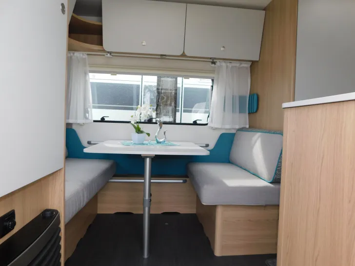 Fahrzeugbild Dethleffs Aero 410 QS Auflastung, Touring Paket #7