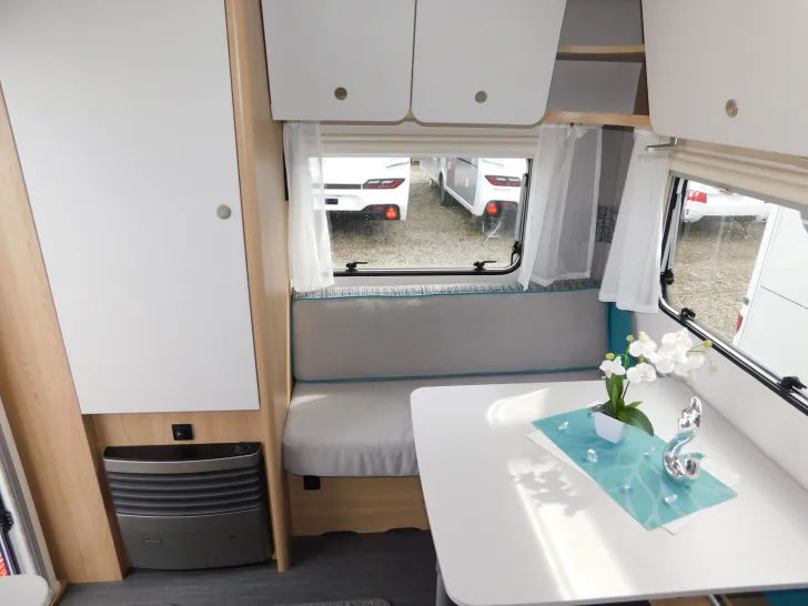 Fahrzeugbild Dethleffs Aero 410 QS Auflastung, Touring Paket #9