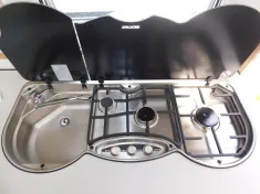 Bild 11 Dethleffs Aero 410 QS Auflastung, Touring Paket