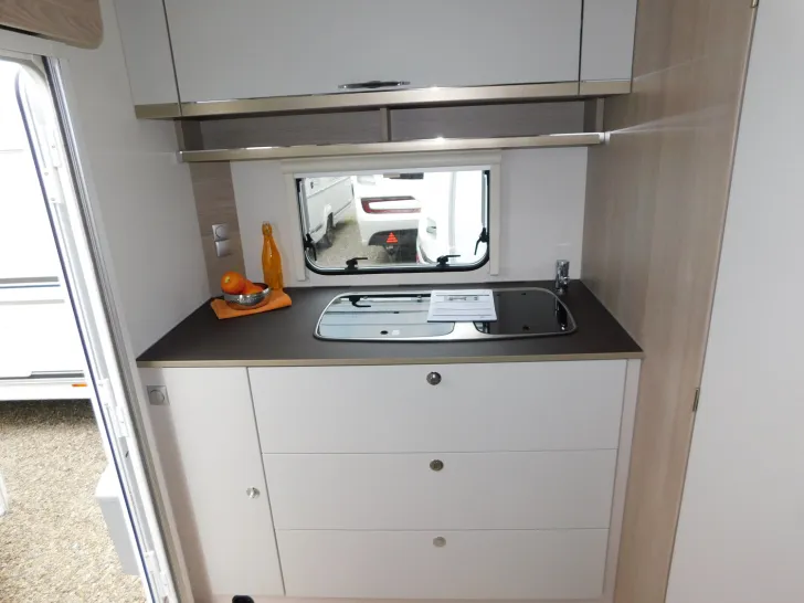 Fahrzeugbild Bürstner Premio 470 TS Premio Paket, Auflastung, #7