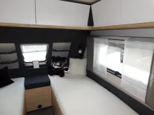 Fahrzeugbild Hobby Maxia 495 UL 1800kg, Bettverbreiterung + Polster #14