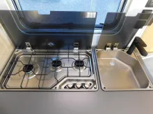 Fahrzeugbild Fendt Apero 495 SG Auflastung, Stauraumklappe, 45Liter #11
