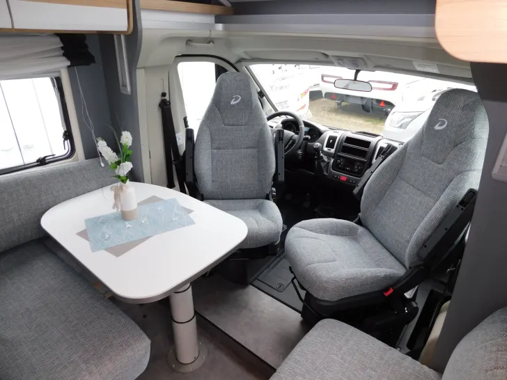 Fahrzeugbild Dethleffs Just Camp T 7052 DBM #7
