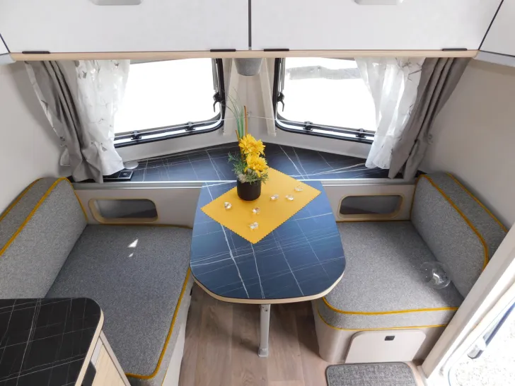 Fahrzeugbild Hymer Eriba Eriba Touring 310 Auflastung, Glattbelch, Chrom, #7