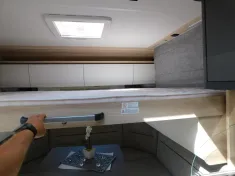 Bild 8 Hobby De Luxe 515 UHK 2000Kg,Alu,Mikrowelle,Teppich...