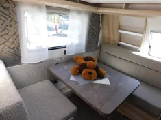 Bild 16 Hobby De Luxe 515 UHK 2000Kg,Alu,Mikrowelle,Teppich...