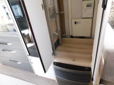 Bild 18 Hobby De Luxe 515 UHK 2000Kg,Alu,Mikrowelle,Teppich...