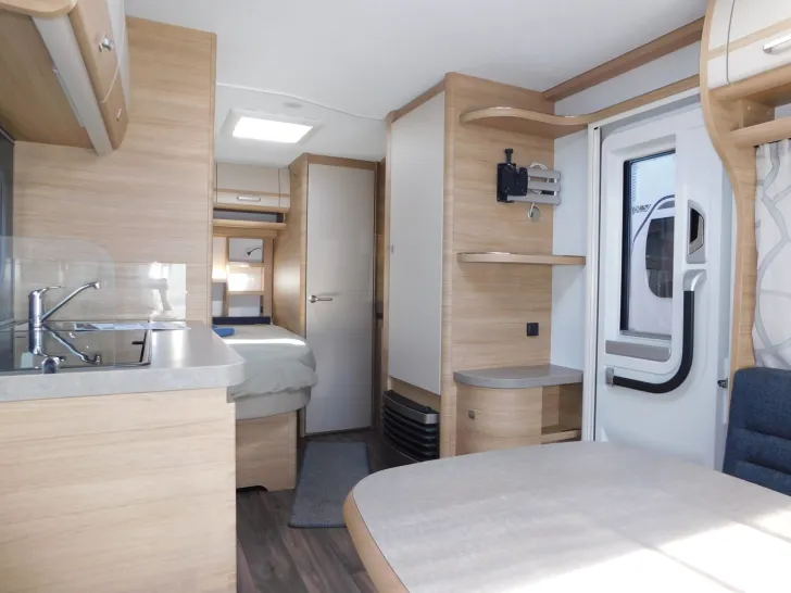 Fahrzeugbild Fendt Bianco Selection 465 SFB Auflastung, TV Halter, #7