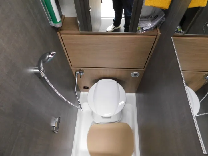 Fahrzeugbild Tabbert Senara 460 DMK 2.3 Auflastung, WaterGel Matratze #14