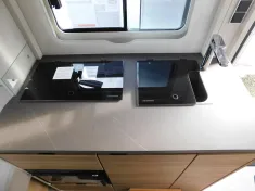 Bild 12 Dethleffs Nomad 460 EL Backofen, ATC, Duo-Control