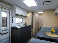 Bild 7 Fendt Apero 560 SKM