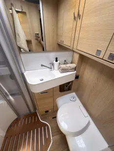 Bild 13 Hymer B-MC I 600 *Klima*Lithium*Solar*Sat*