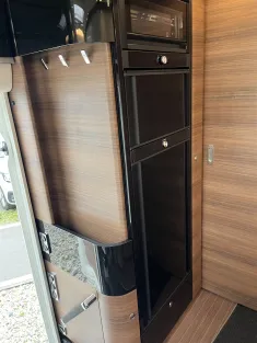 Bild 27 Concorde CHARISMA 860 LI *Barversion*Hubstützen*