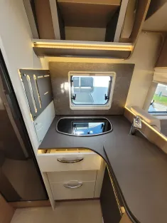 Bild 9 Bürstner Lyseo TD 690 G Aktionspreis