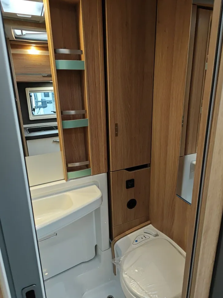 Fahrzeugbild Knaus Sky Ti 650 MEG Live Ti Van Ti #15