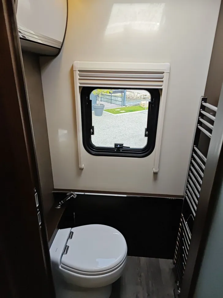 Fahrzeugbild Morelo Grand Empire 120 GSO Slide Out #14