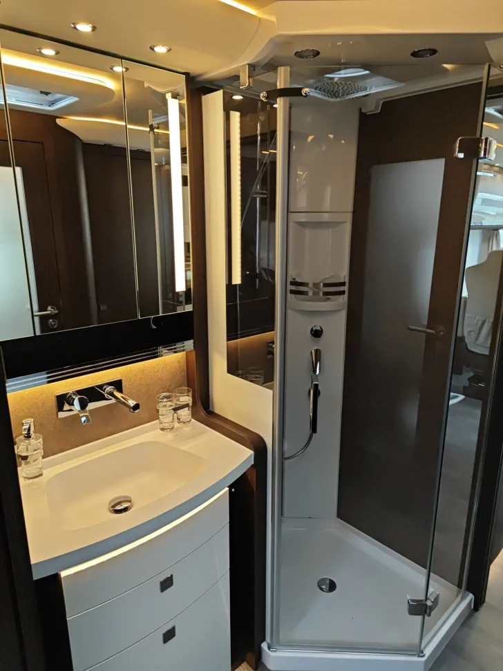 Fahrzeugbild Morelo Grand Empire 120 GSO Slide Out #15