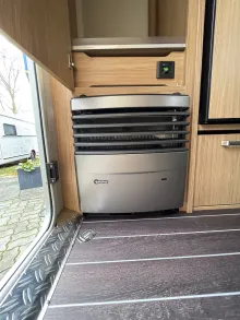 Fahrzeugbild Knaus Sport & Fun 480 QL Motorradhalter #27