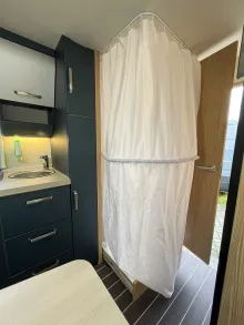 Fahrzeugbild Knaus Sport & Fun 480 QL Motorradhalter #32