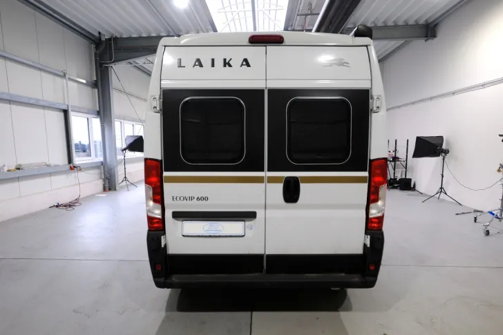 Fahrzeugbild Laika Ecovip 600 / 1.Hand/Festbett / 9-Gang Automatik #4