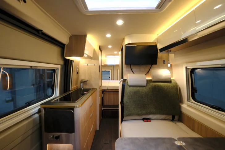 Fahrzeugbild Laika Ecovip 600 / 1.Hand/Festbett / 9-Gang Automatik #15
