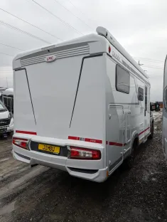 Bild 6 LMC Cruiser V 646 G 9G-Automatik.  180 PS-627