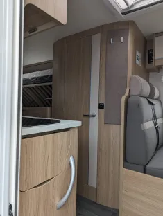 Bild 13 LMC Cruiser V 646 G Autmatik I -Paket-625