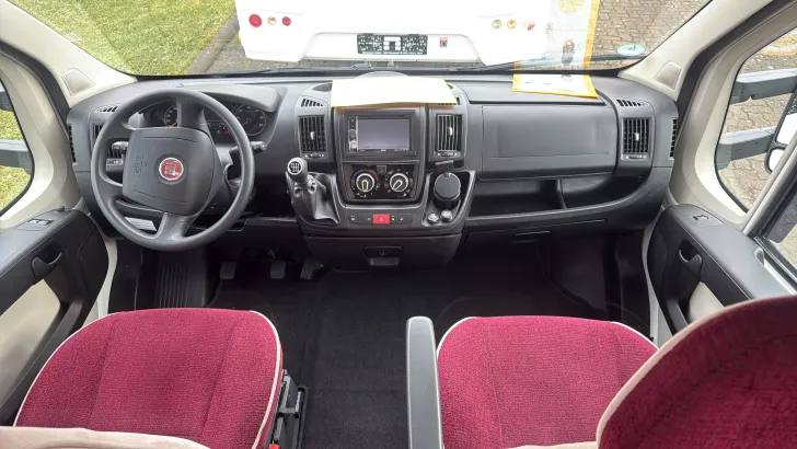 Fahrzeugbild Eura Mobil Profila T 670 SB #10