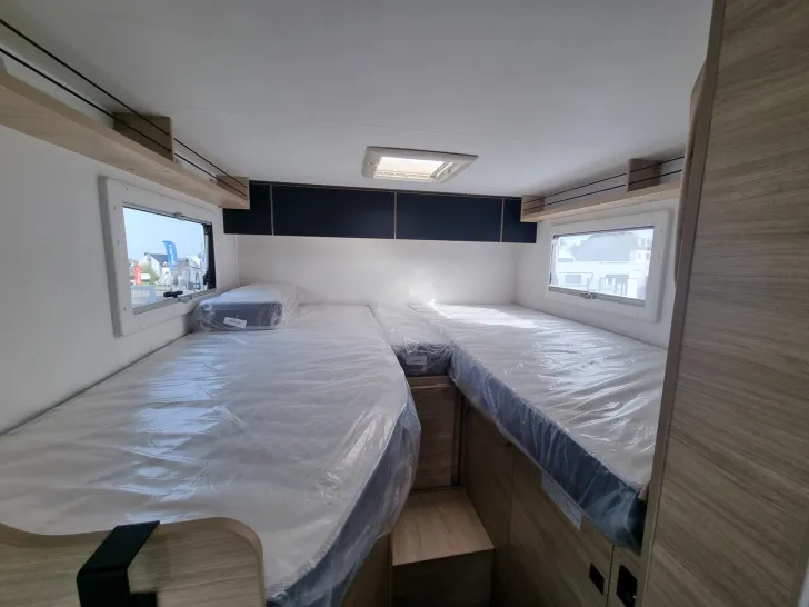Fahrzeugbild Chausson Teilintegriert S 697 Sport Line Zubehör/Safety #12