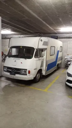 Bild 1 Mercedes-Benz Actros