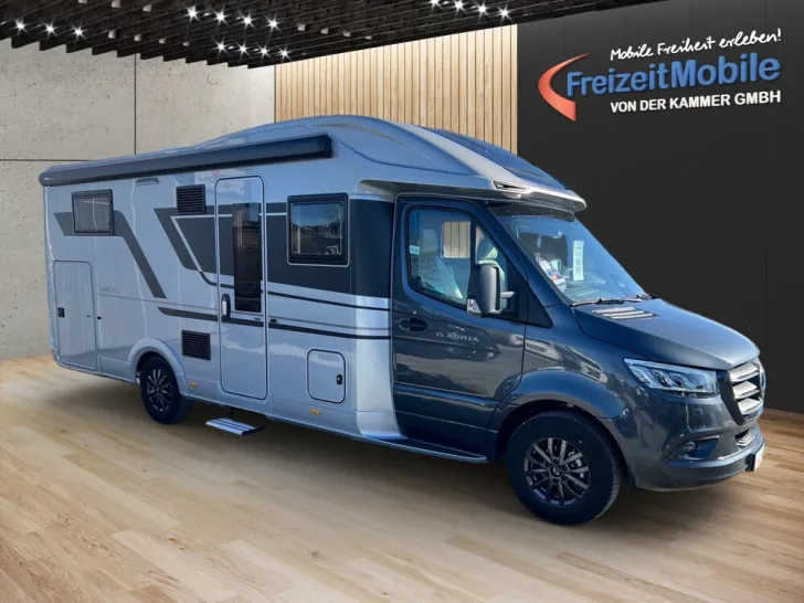 Fahrzeugbild Adria Coral Supreme 670 DL #2