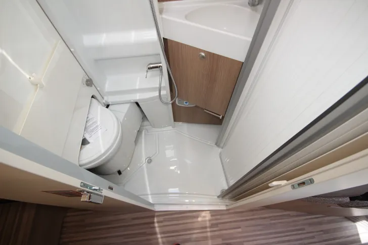 Fahrzeugbild Malibu Van Comfort 640 LE #44