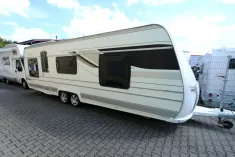 Bild 1 Fendt Saphir 700/Festbett+Rundsitzgruppe/Klimaanlage