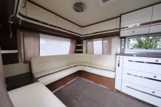 Bild 5 Fendt Saphir 700/Festbett+Rundsitzgruppe/Klimaanlage