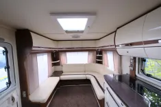 Bild 7 Fendt Saphir 700/Festbett+Rundsitzgruppe/Klimaanlage