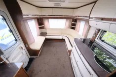 Bild 8 Fendt Saphir 700/Festbett+Rundsitzgruppe/Klimaanlage