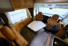 Bild 11 Hymer B 524/Automatik/Festbett+Hubbett/Klima/DPF-Grün