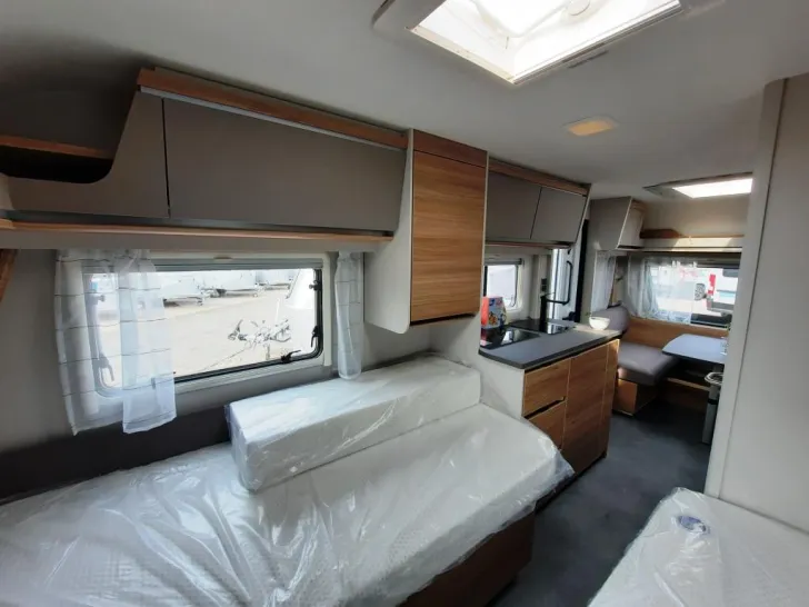 Fahrzeugbild Dethleffs Nomad 460 EL Verfüg./Sparen Sie 5.183,- € #14