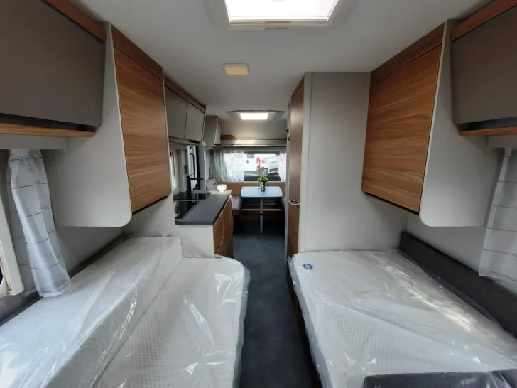 Fahrzeugbild Dethleffs Nomad 460 EL Verfüg./Sparen Sie 5.183,- € #4