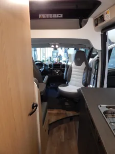 Bild 14 Sunlight Camper Van CLIFF 602 Adventure Edition AUFSTELLDACH+4 SCHLAFPLÄTZE