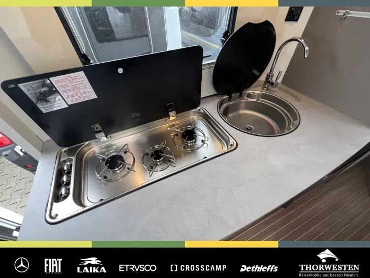 Fahrzeugbild Etrusco A 7300 DB 6 Personen - 22,5% Abverkauf #10