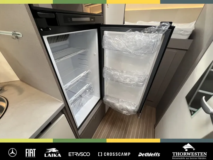 Fahrzeugbild Etrusco A 7300 DB 6 Personen - 22,5% Abverkauf #12