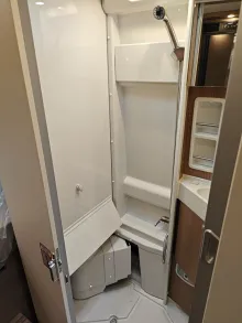 Fahrzeugbild Malibu Van comfort GT skyview 600 DB 20.910,- sparen! #14