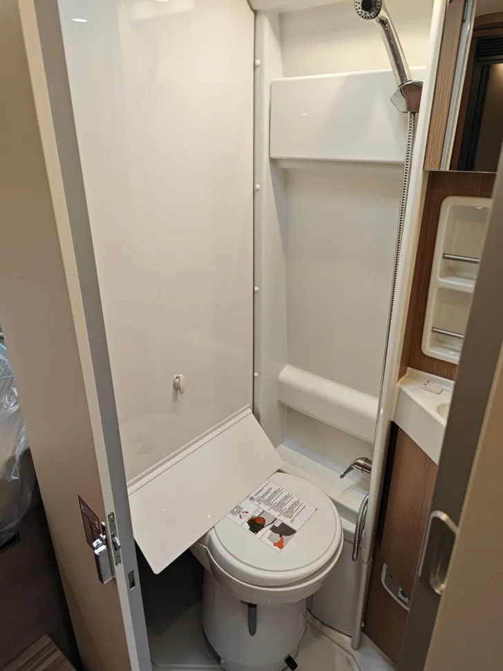 Fahrzeugbild Malibu Van comfort GT skyview 600 DB 20.910,- sparen! #15