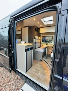 Fahrzeugbild LMC Innovan 600 #8