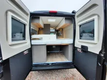 Fahrzeugbild LMC Innovan 600 #17