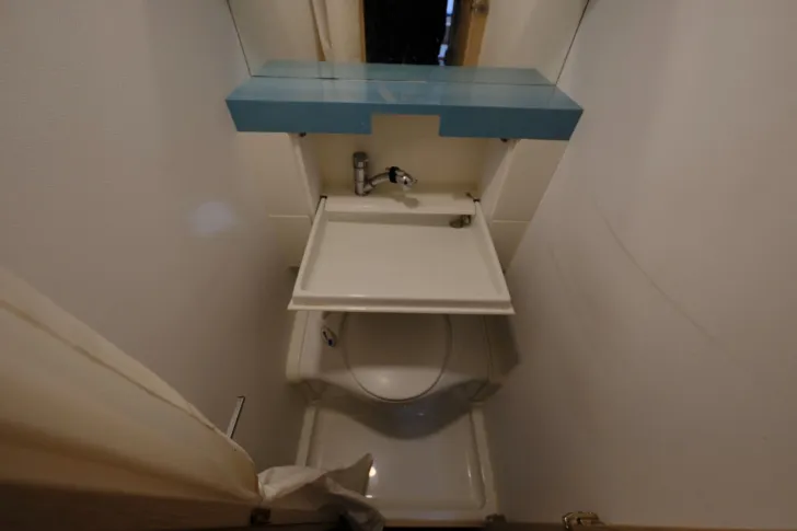 Fahrzeugbild Adria Aviva 400 PS/Festbett/Seitensitzgruppe/Mover #15