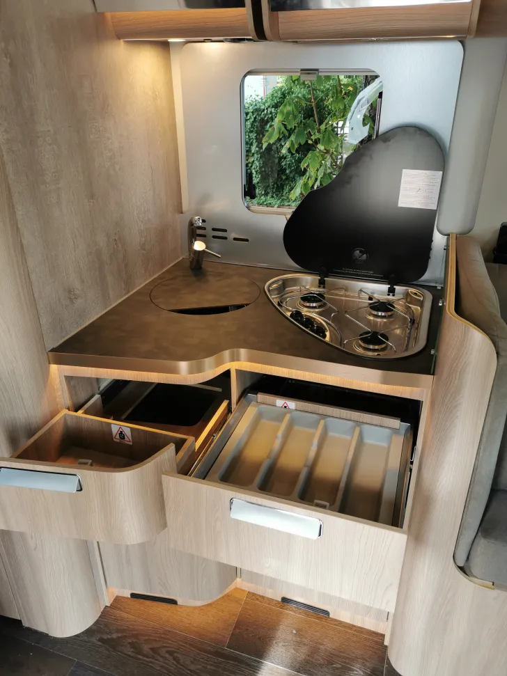 Fahrzeugbild Laika Ecovip L 4009 DS 160PS+Automatik+4250Kg* #8