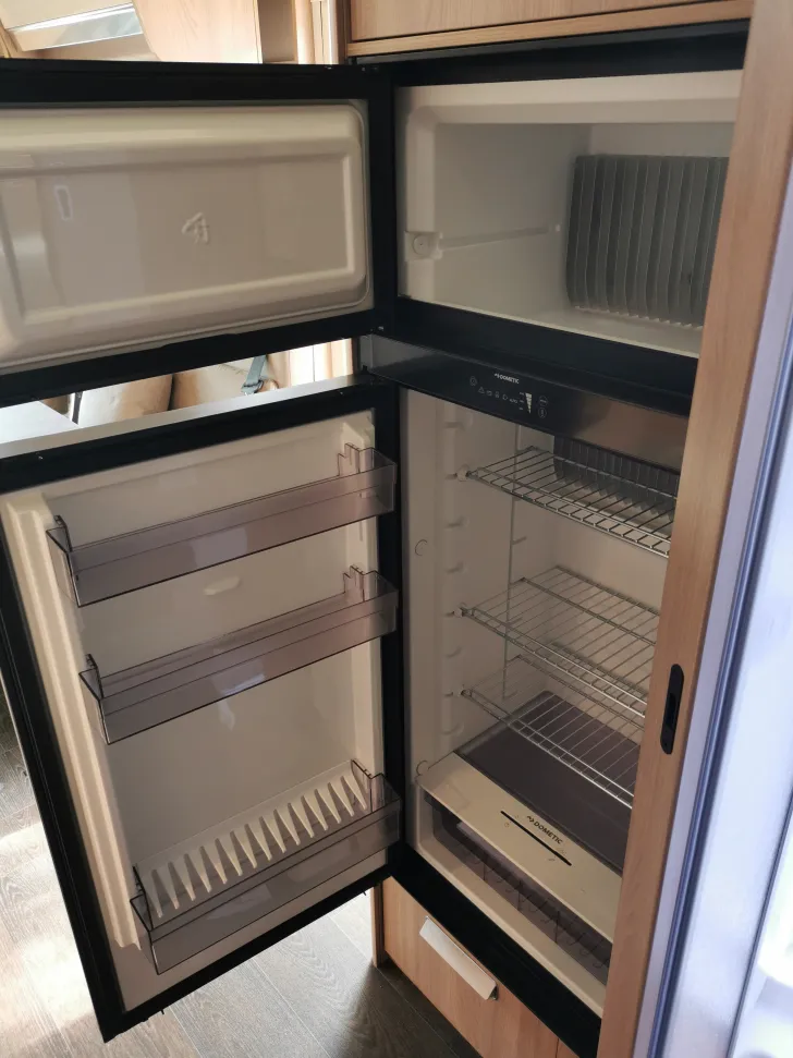 Fahrzeugbild Laika Ecovip L 4009 DS 160PS+Automatik+4250Kg* #11